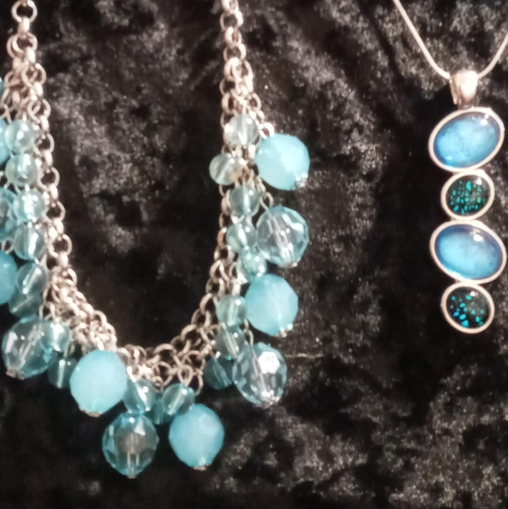 Lia Sophia & paparazzi necklaces & 1 pair of earrings.